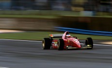 开云体育入口-苏亚雷斯刷新纪录之夜，里昂绝境险胜土耳其劲旅