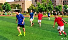 开云在线直播-包含十赛决赛，双方队员展开激烈战斗，副分不离的词条