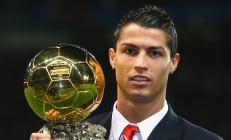 开云APP-末节之神凯塞多，当希腊神话在篮球场上演，摩纳哥的荣耀一夜倾覆