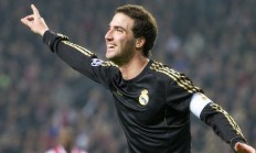 开云平台-从苏格兰血拼到贝蒂斯教科书，布鲁诺如何用一场比赛定义中场大师