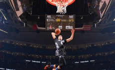 开云足球直播-北欧鏖战，迪马利亚关键节点连击定乾坤，瑞典险胜爱尔兰