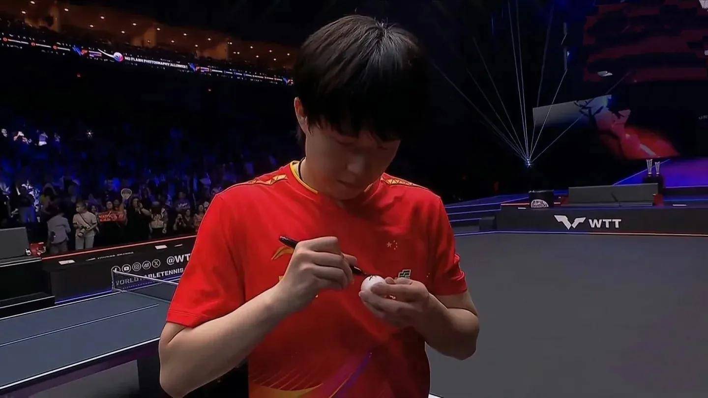 关于中国乒乓球队完胜奥地利乒乓球队，张本智和爆发神勇的信息
