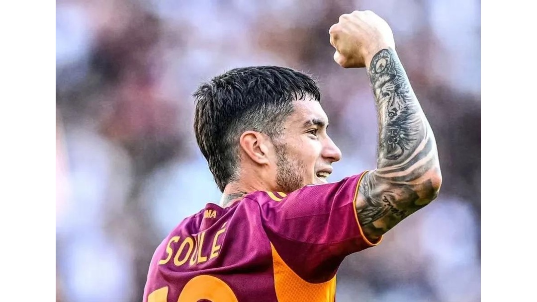 关于罗马客场逆转维罗纳，稳固战绩的信息