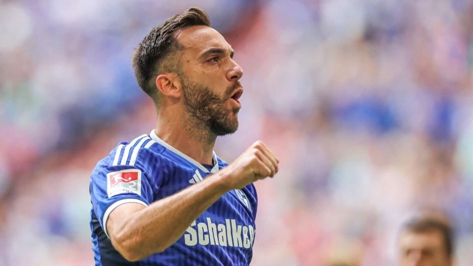 沙尔克04告负，多特蒙德追逐领先位置更近的简单介绍