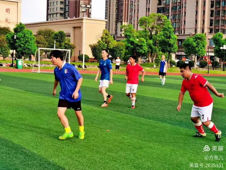 包含十赛决赛,双方队员展开激烈战斗,副分不离的词条 包含十赛决赛,双方队员展开激烈战斗,副分不离的词条