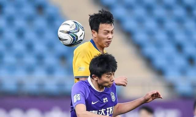 独苗重庆斗鲁能，谁能胜出？