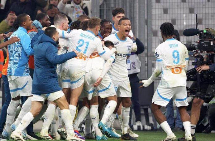 关于门兴银行球场上演巴黎圣日耳曼对阵马赛的信息