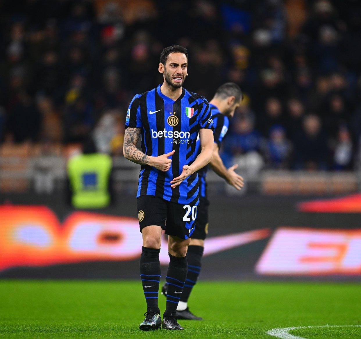 关于佛罗伦萨中场因伤缺阵，球队战术调整迫在眉睫的信息