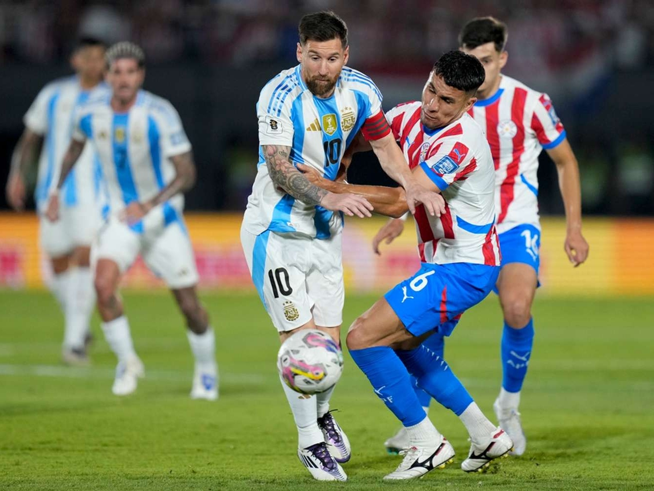 包含阿根廷爆冷巴西，萨内统治全场的词条