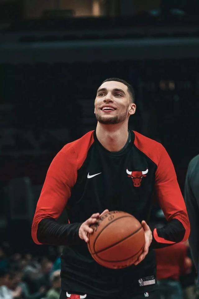 76人翻盘吉林队,拉文高光表现的简单介绍 76人翻盘吉林队,拉文高光表现的简单介绍