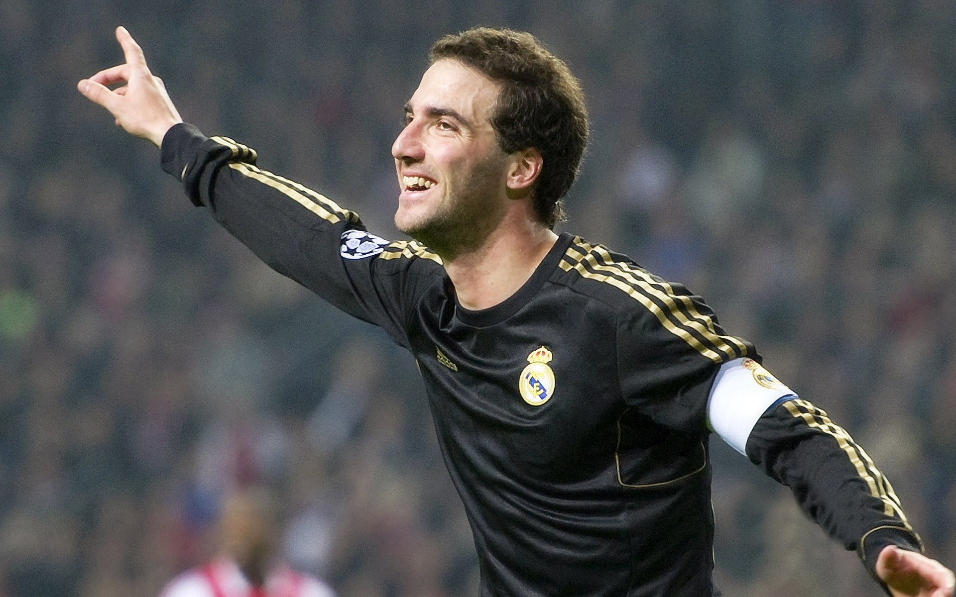 从苏格兰血拼到贝蒂斯教科书,布鲁诺如何用一场比赛定义中场大师